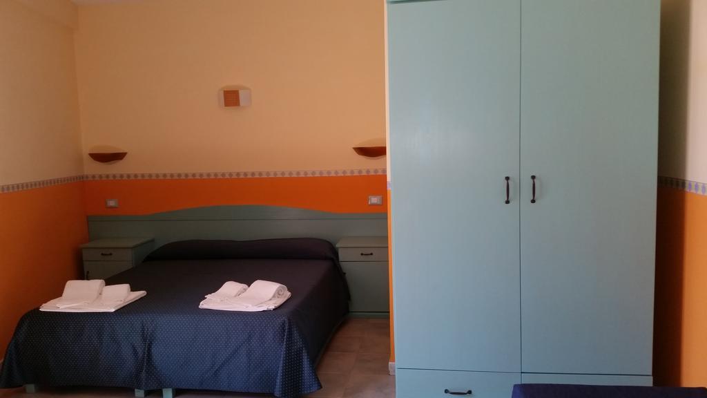 Hotel Costa Antiga SantʼAnna Arresi Buitenkant foto