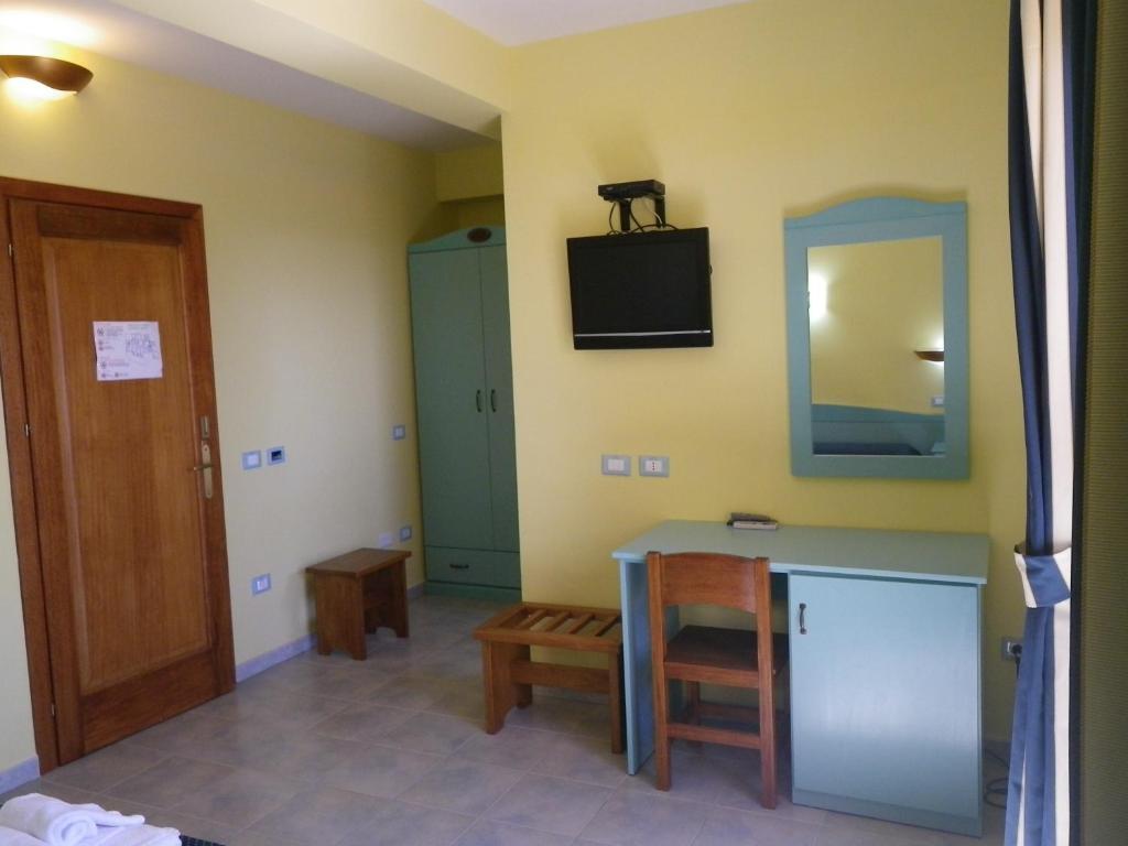 Hotel Costa Antiga SantʼAnna Arresi Kamer foto